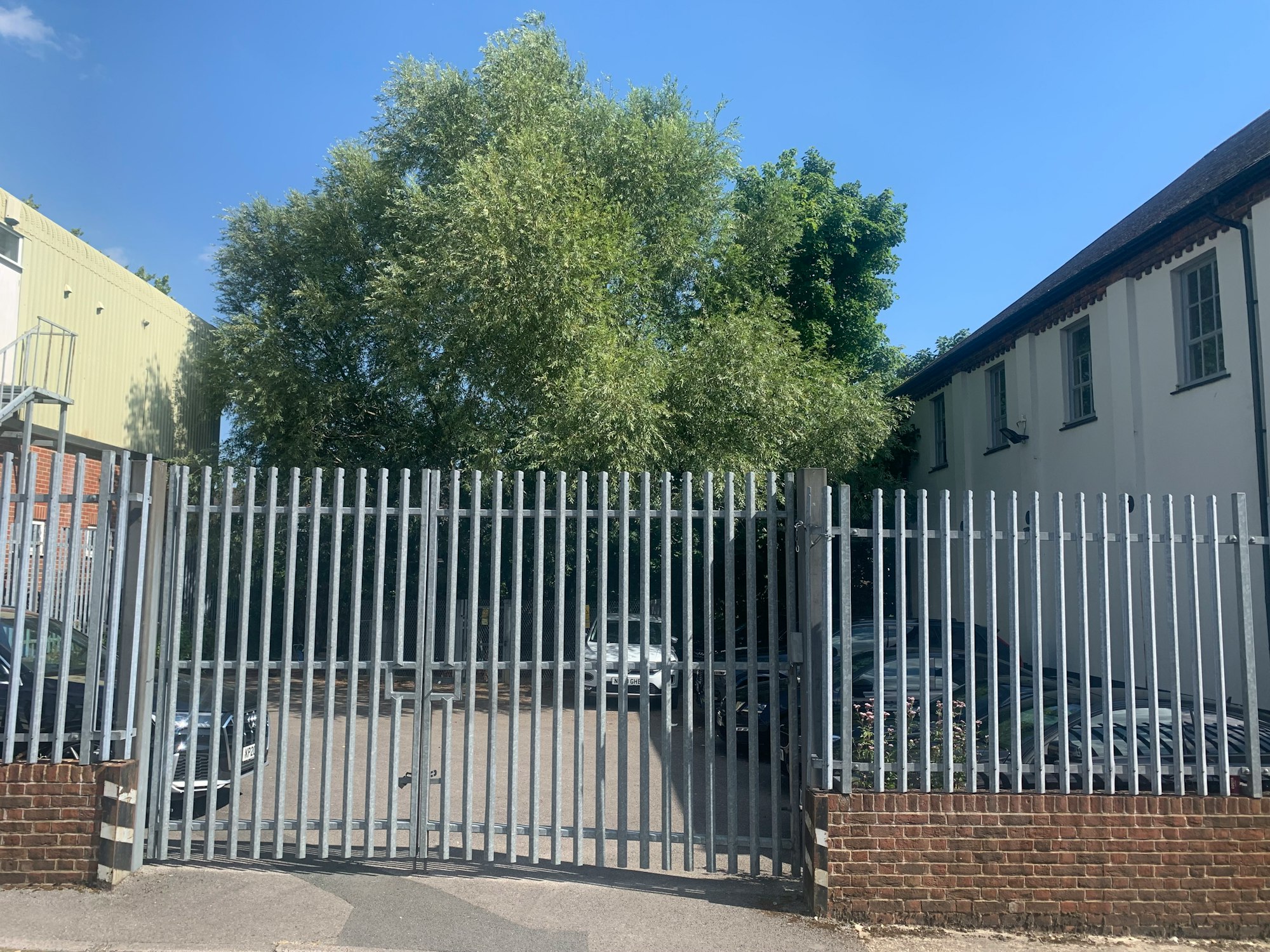 Unit 1 & 1a Penns Road