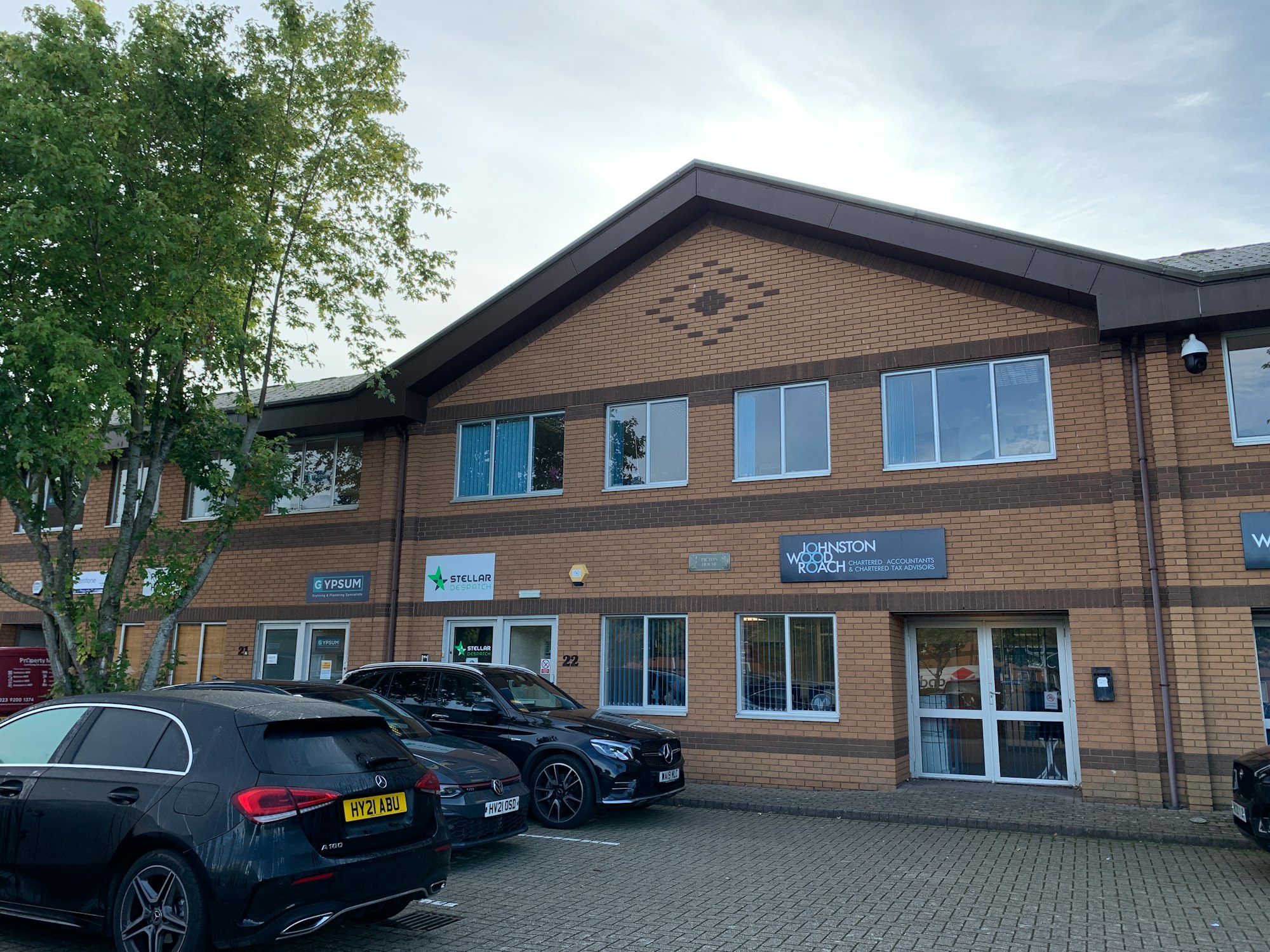 22B Picton House, Hussar Court