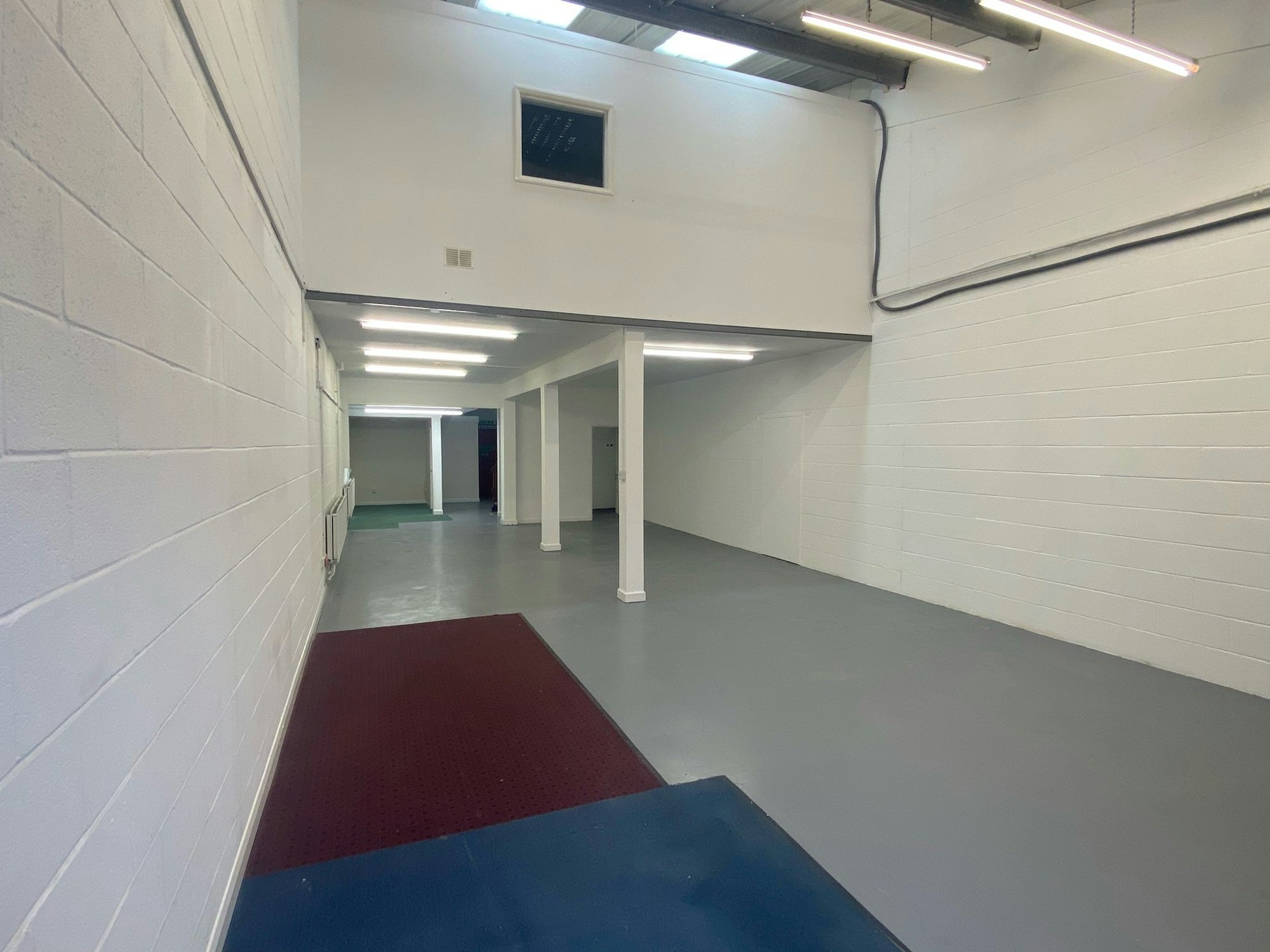 19 Fairway Business Centre