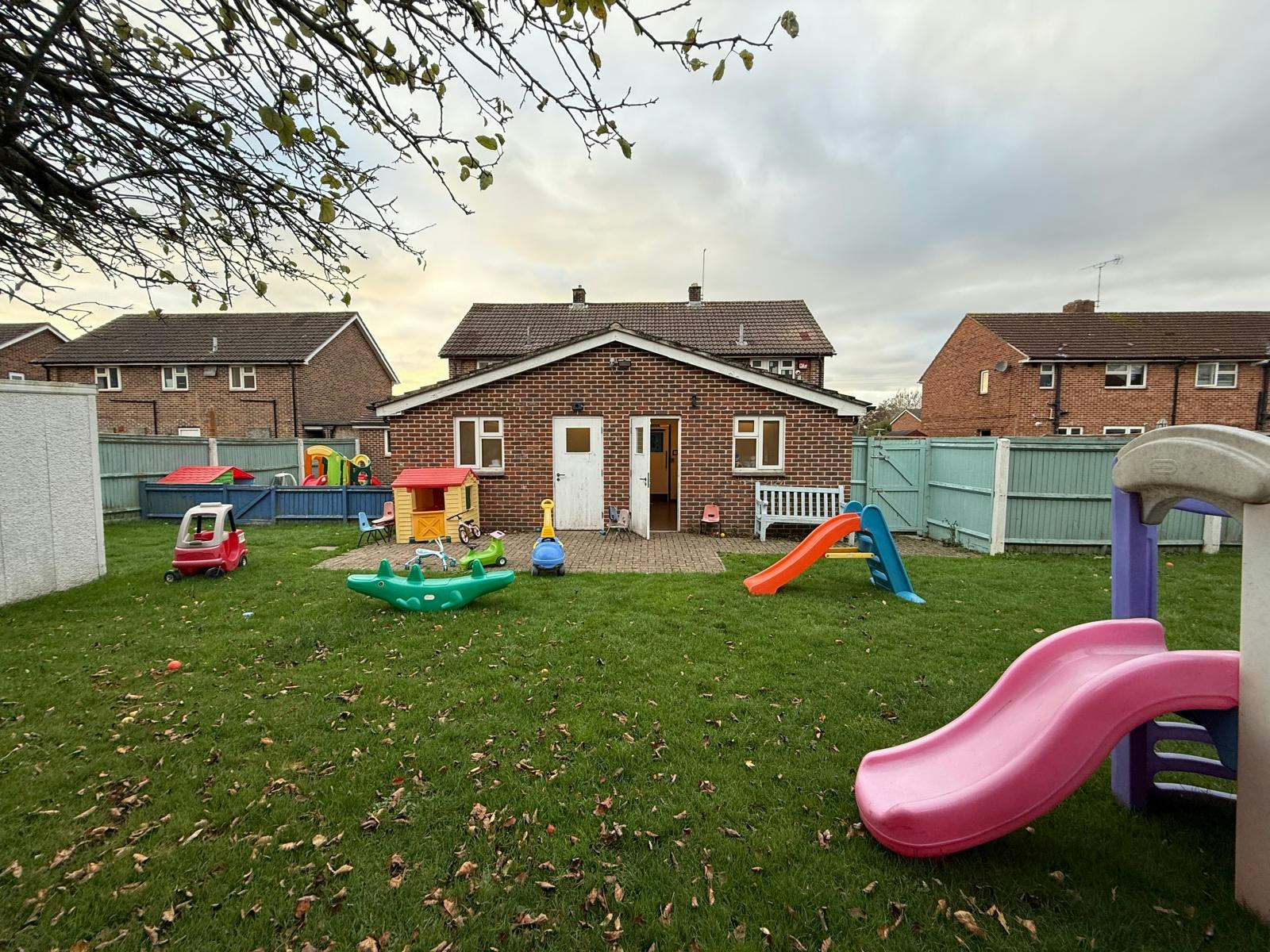 198-200 Dunsbury Way