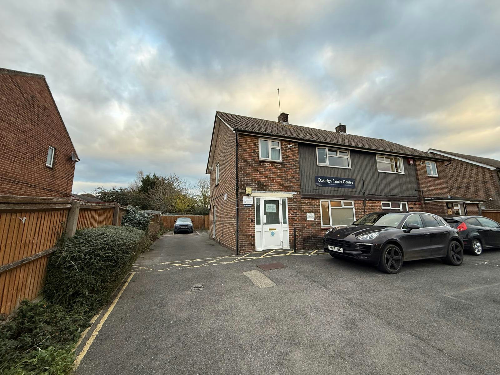 198-200 Dunsbury Way
