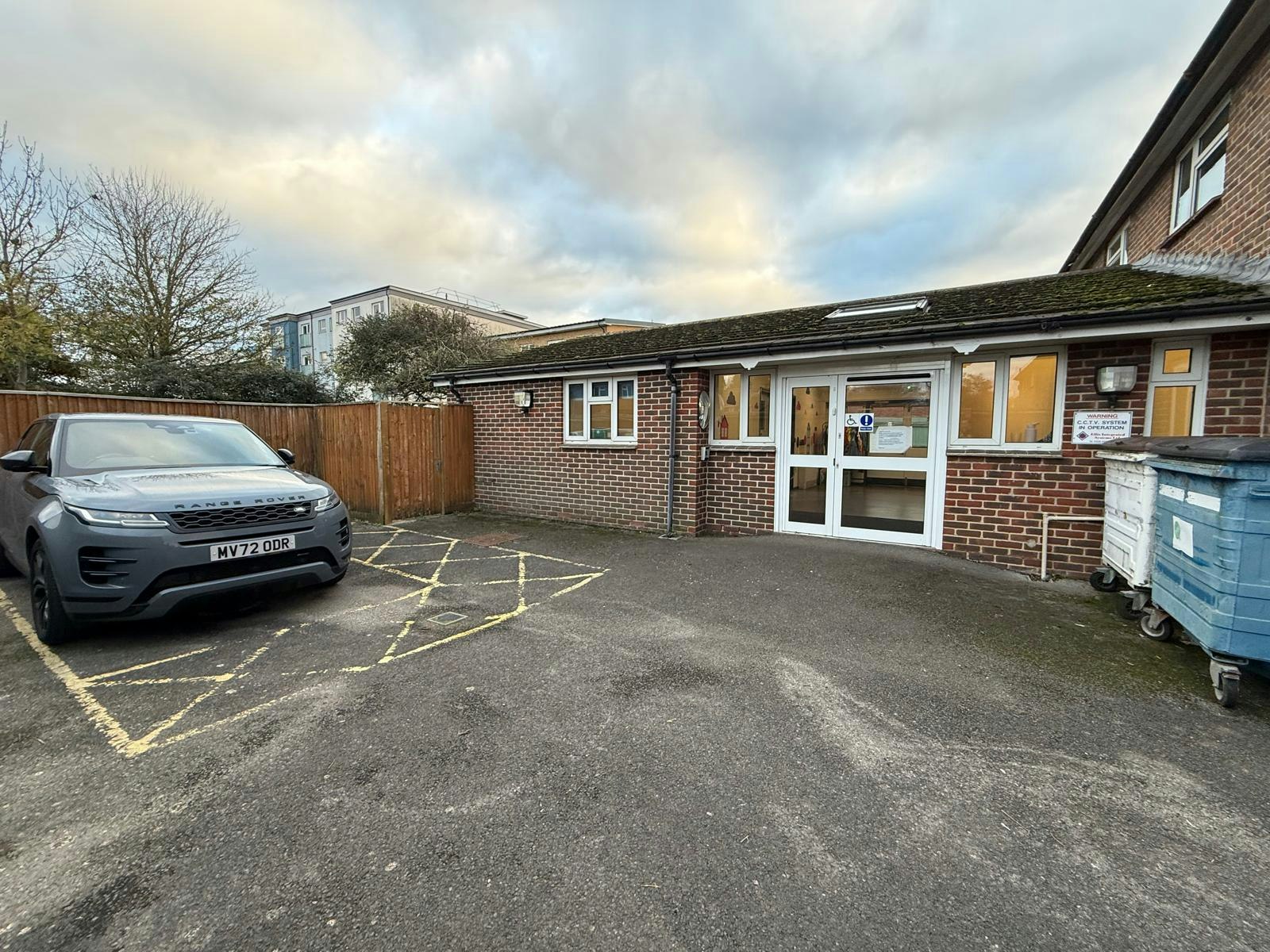 198-200 Dunsbury Way