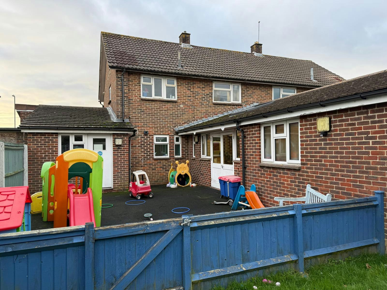198-200 Dunsbury Way