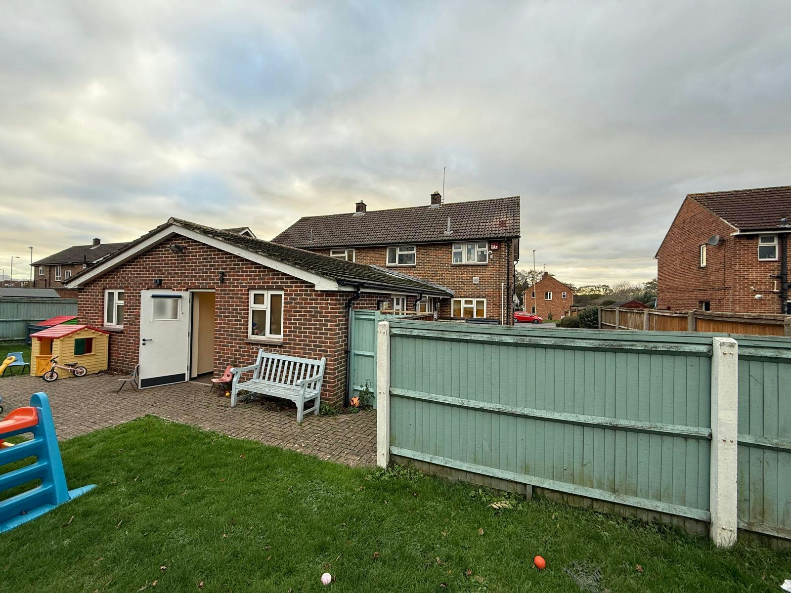 198-200 Dunsbury Way